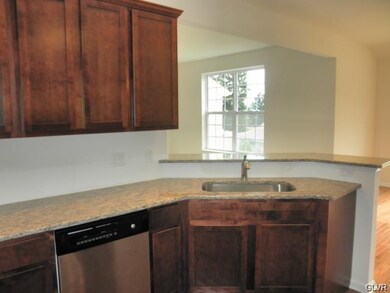 4424 Lenni Cir, Emmaus, PA 18049 - photo 4