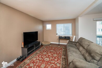 7473 Meadow Street 1A-large-003-6-Living