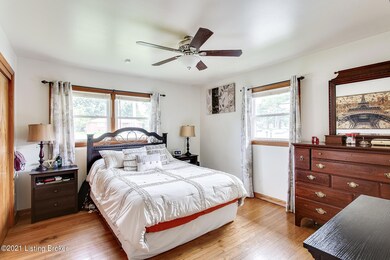 6100 Applegate Ln, Louisville, KY 40219 - photo 7