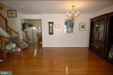 46746 Graham Cove Square, Sterling, VA 20165 - photo 6