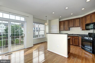 2370 Huntington Station Ct, Alexandria, VA 22303 - photo 6
