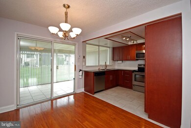 227A Convent Rd unit 227 A, Monroe Township, NJ 08831 - photo 5