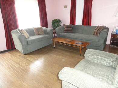 Living Rooms-Wood Floors