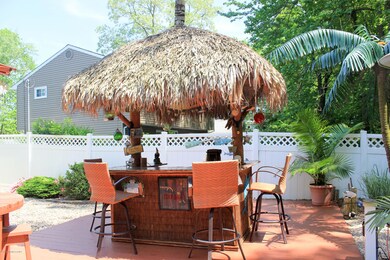 17 Kentucky Dr, Hazlet, NJ 07730 - photo 5