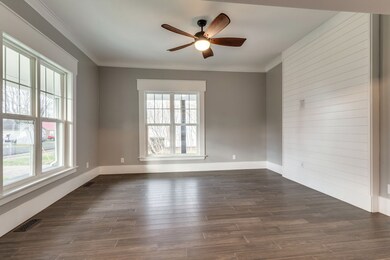 107 Portland Blvd, Portland, TN 37148 - photo 5