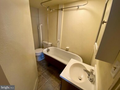 40 S Main St unit 3, Chambersburg, PA 17201 - photo 5