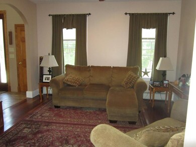 201 Elm St, Sanbornville, NH 03872 - photo 4