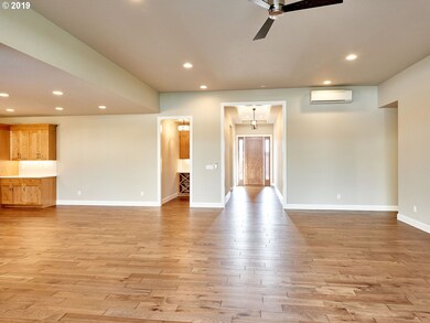 730 NW 11th Ave, Canby, OR 97013 - photo 4