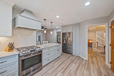 220 Woodedge Cir E, Powell, OH 43065 - photo 4