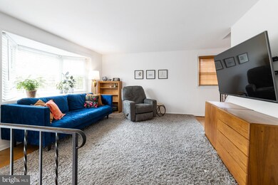 983 Circle Dr, Halethorpe, MD 21227 - photo 3