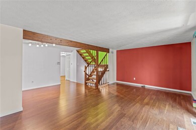 Living Room 2315 Firethorn Drive