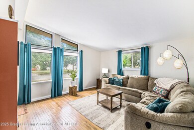 1310 N Foster Ave, Lansing, MI 48912 - photo 5