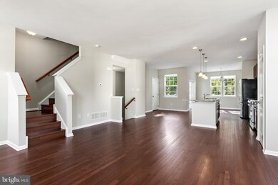439 Dogwood Dr, Woodbury, NJ 08096 - photo 4