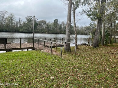 9413 Riverlodge Dr, Moss Point, MS 39562 - photo 2