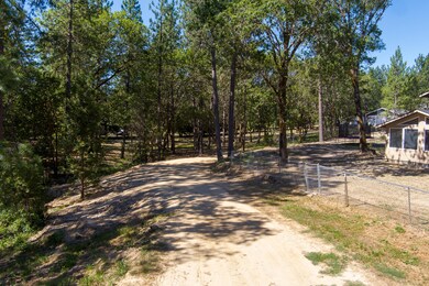 3922 New Hope Rd, Grants Pass, OR 97527 - photo 3