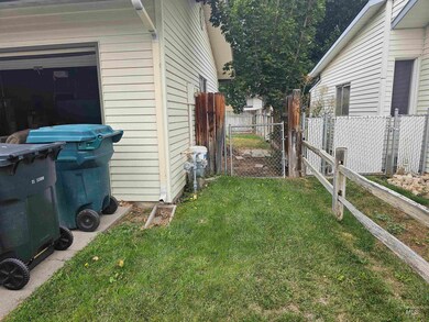 1120 E 8th N, Mountain Home, ID 83647 - photo 6