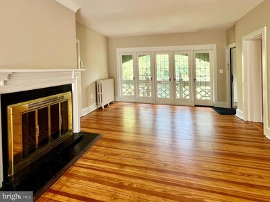 43 Chestnut St unit 3RD FLOOR, Haddonfield, NJ 08033 - photo 3