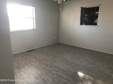899 N Spencer Ln, Bloomfield, NM 87413 - photo 6