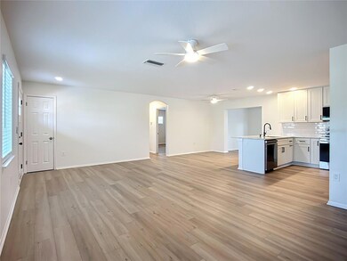 2809 Taunton Dr W, Bradenton, FL 34205 - photo 7