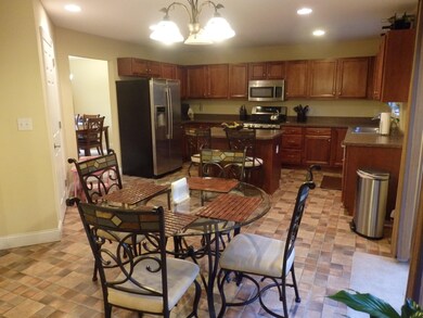 102 Sun Valley Ct, Milford, PA 18337 - photo 4