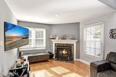 05-Living Room