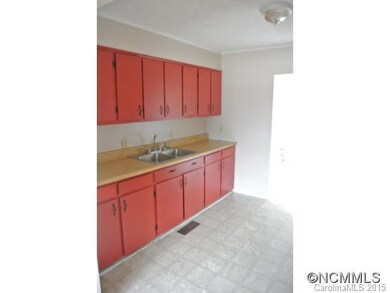 15 Happy Valley Rd, Asheville, NC 28806 - photo 4