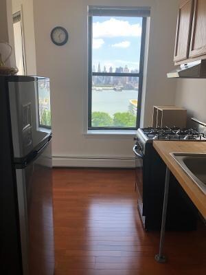 965 Boulevard E unit 4-1, Weehawken, NJ 07086 - photo 6