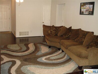 2312 Upland Bend Dr, Temple, TX 76502 - photo 6