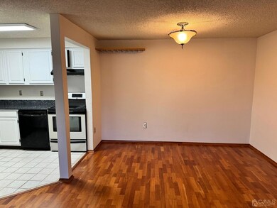 216 Ravens Crest Dr, Plainsboro, NJ 08536 - photo 5