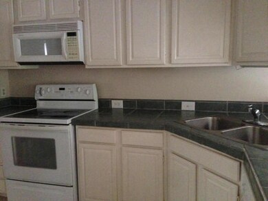 900 Bay Dr unit 31, Niceville, FL 32578 - photo 6