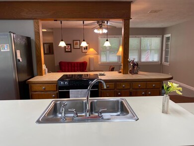 615 West Ave N, McComb, MS 39648 - photo 3