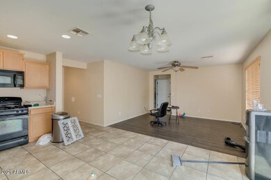 Kitchen / Living Room