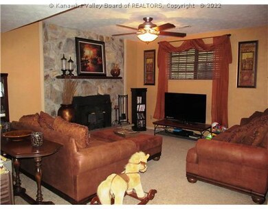 133 Timberlake Cir, Scott Depot, WV 25560 - photo 6