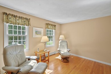 36 Bellingham St, Mendon, MA 01756 - photo 7