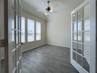 23117 Zinfandel Dr, Alvin, TX 77511 - photo 3