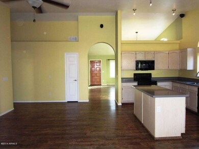 860 E Cindy St 021 Kitchen and family ro