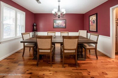 9323 Fern Bluff Ln, Louisville, KY 40229 - photo 5