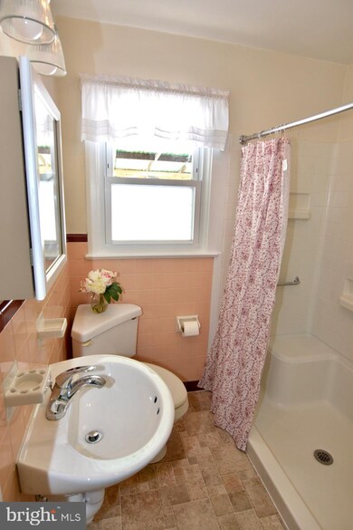 508 Euclid Ave, Temple, PA 19560 - photo 3