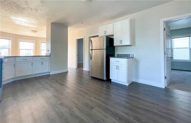 30 Tweed St unit 2, Pawtucket, RI 02861 - photo 3