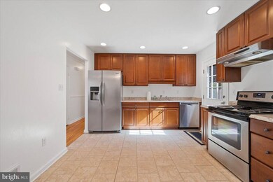 16207 Laurel Ridge Dr, Laurel, MD 20707 - photo 4