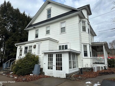 114 8th St unit Front, Milford, PA 18337 - photo 3