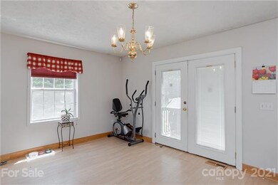 904 Staton Rd, Flat Rock, NC 28731 - photo 6