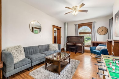 797 N Nelson Rd, Columbus, OH 43219 - photo 7