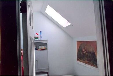 35 Temple St, Holyoke, MA 01040 - photo 5