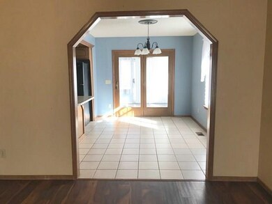 1908 Raquel Rd, Edmond, OK 73003 - photo 4