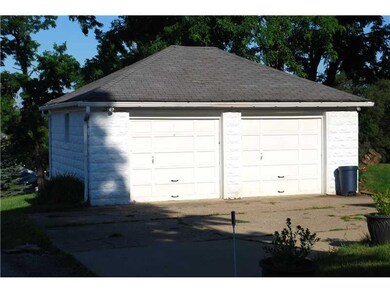 Parking Lot/Garage.