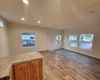 16745 SE Division St unit 163, Portland, OR 97236 - photo 4