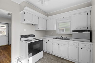 1705 Mcminn St, Aliquippa, PA 15001 - photo 6