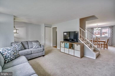 948 Circle Dr, Halethorpe, MD 21227 - photo 5