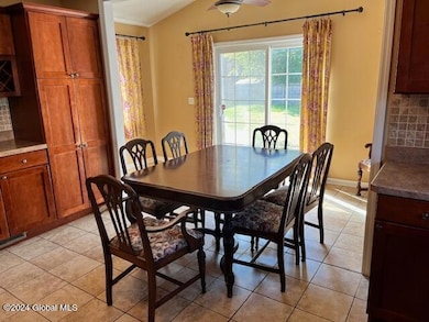 139 Miles Standish Rd, Schenectady, NY 12306 - photo 5